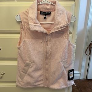 Woman's Under Armour light pink vest SZ small